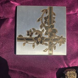 Vintage Floral Silver and Gold Compact
